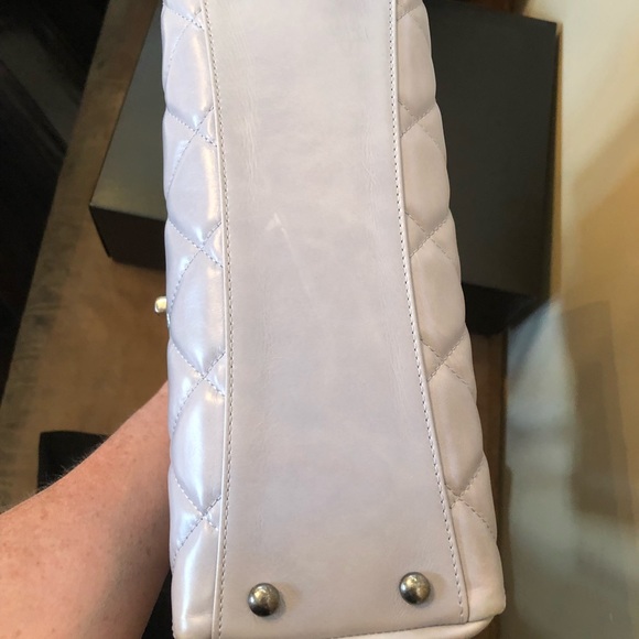 ‼️NEW YEAR SALE ❗️ Authentic Chanel small Tote - Picture 6 of 8